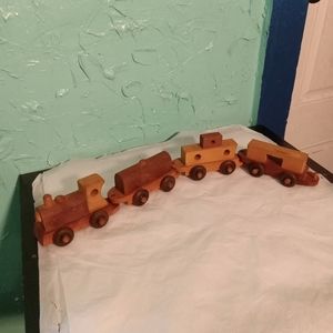 Vintage 4 Piece Wooden Rolling Block Train